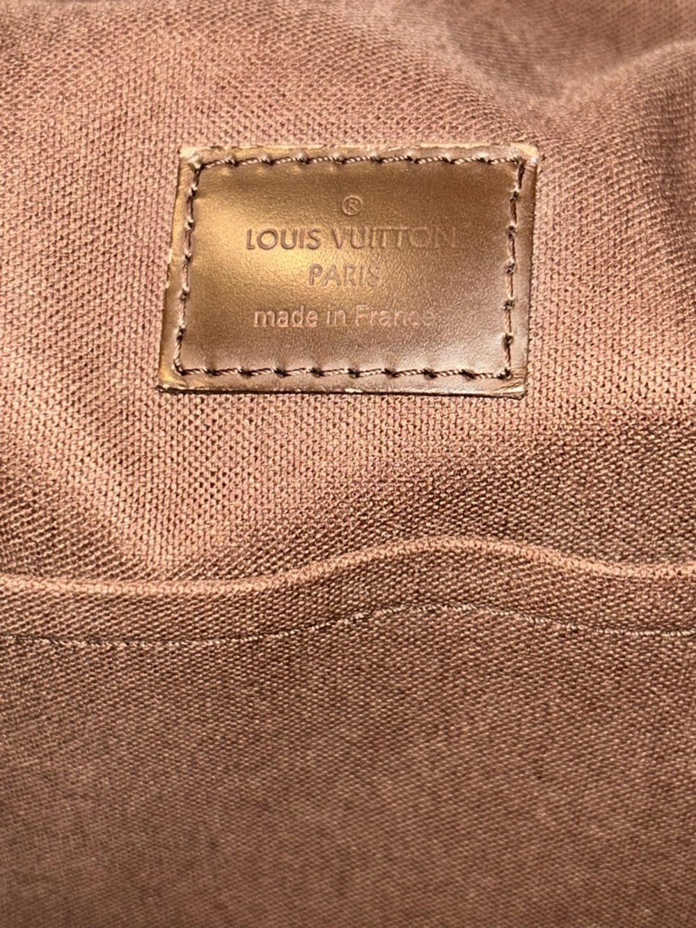 Louis Vuitton Brown Damier Ebene MM Messenger Bag - magnetic closure - Picture 6 of 10